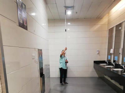 百特物业在工作中有哪些特点？